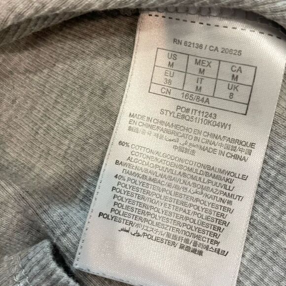 GUESS Gray Tank Top Sequences embroidery Cami Tshirt Slim Fit M - Picture 3 of 8